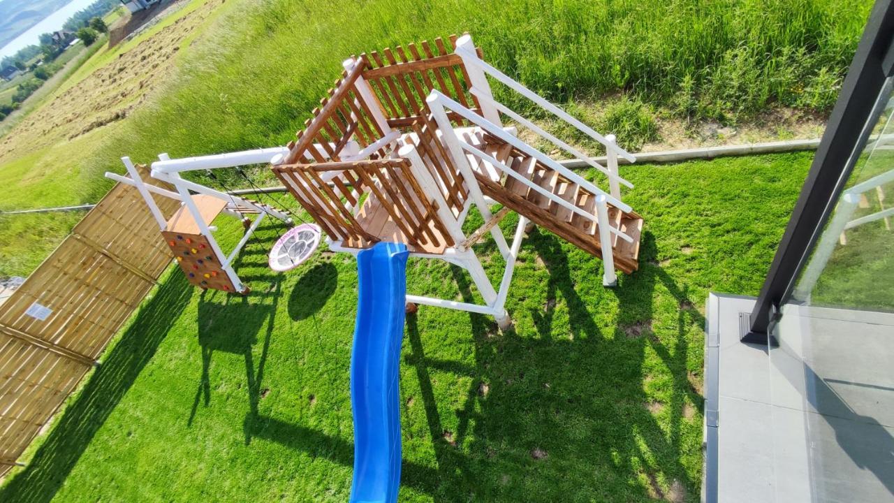 To Je To *